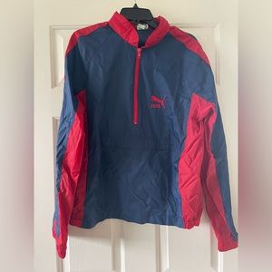 Vintage PUMA windbreaker with zip hood. Great condition